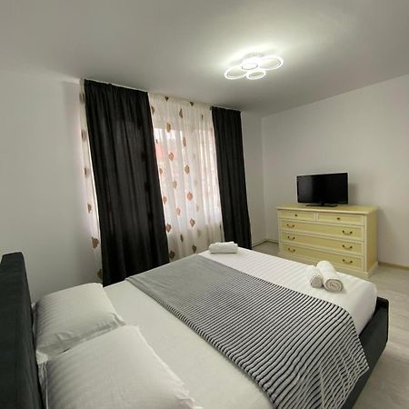 Sorinaapartament Targu Neamt Luaran gambar